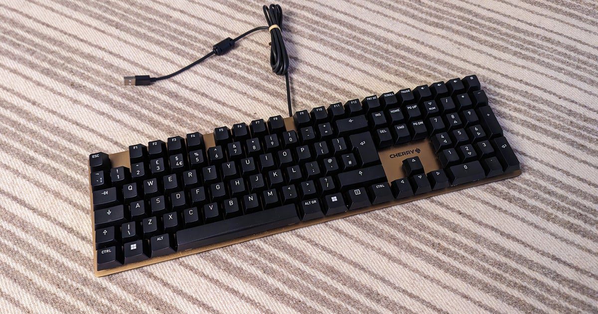 Le clavier KC 200 MX de Cherry démontre parfaitement les nouveaux commutateurs mécaniques MX2A passionnants de la société
