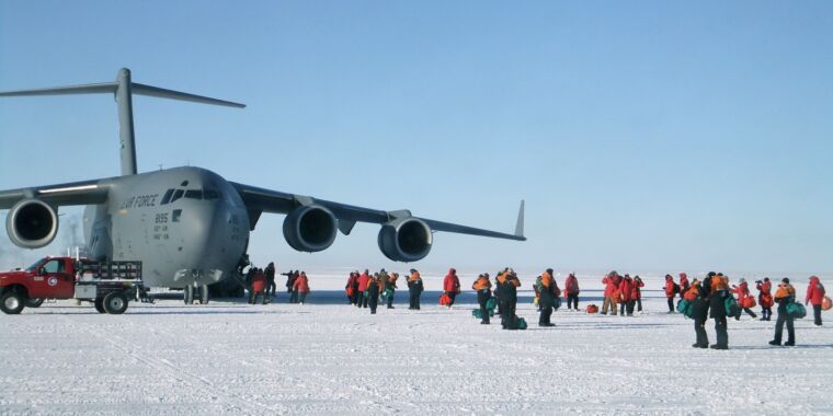 Directeur de la NSF : la recherche américaine sur l’Antarctique a un impact national