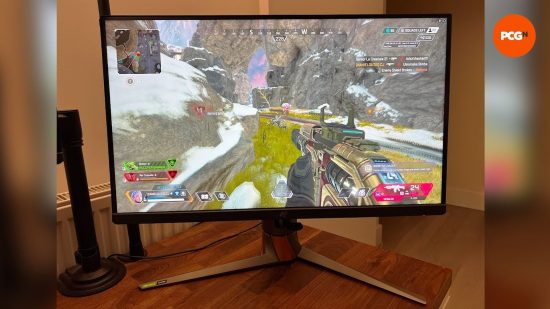 Le moniteur ASUS ROG Swift 360Hz PG27AQN, jouant à Apex Legends