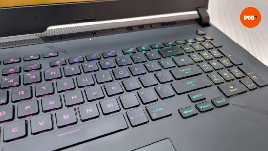 Le clavier de l'Asus ROG Strix Scar 17 (2023)