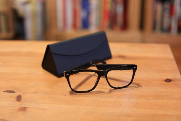 Les nouveaux Echo Frames d’Amazon ne peuvent pas toucher les Ray-Ban Meta