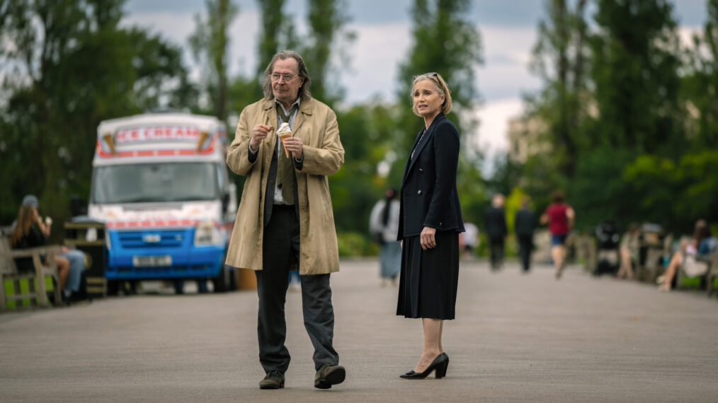 Gary Oldman et Kristin Scott Thomas dans la finale de la saison 3 de 