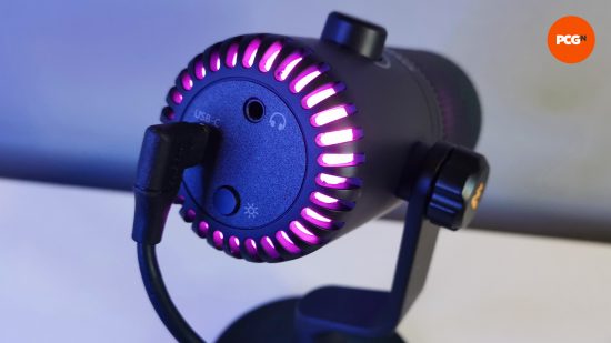 Images du microphone Maono DM30 RGB.