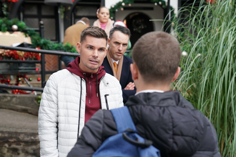 Ste Hay, Cindy Cunningham, James Nightingale et Lucas Hay à Hollyoaks