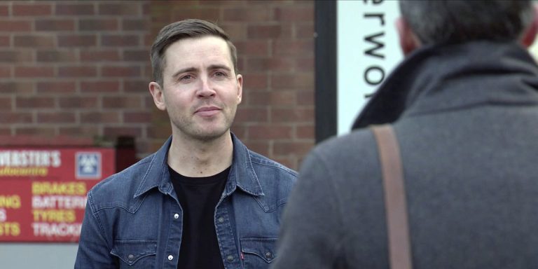 Coronation Street donne le coup d'envoi du nouveau scénario romantique de Todd Grimshaw
