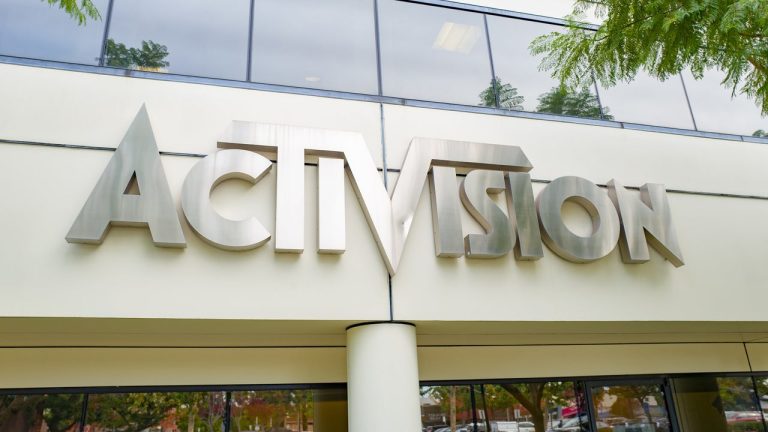 Activision Blizzard va payer environ 54 millions de dollars pour régler un important procès pour discrimination sexuelle
