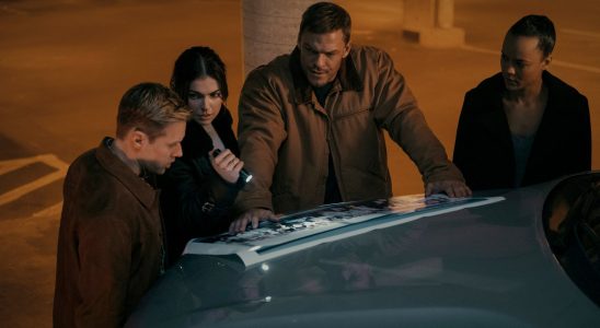 Alan Ritchson a plusieurs astuces qui l'aident à jouer à Jack Reacher [Exclusive]