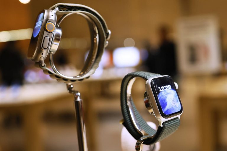 Apple se démènerait pour mettre à jour le logiciel Apple Watch pour éviter une interdiction imminente