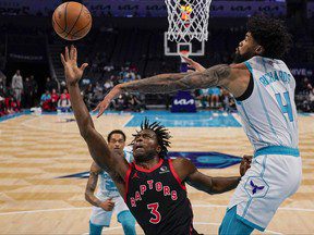 BILAN DES RAPTORS : Horreur des Hornets alors que l’équipe atteint un nouveau plus bas