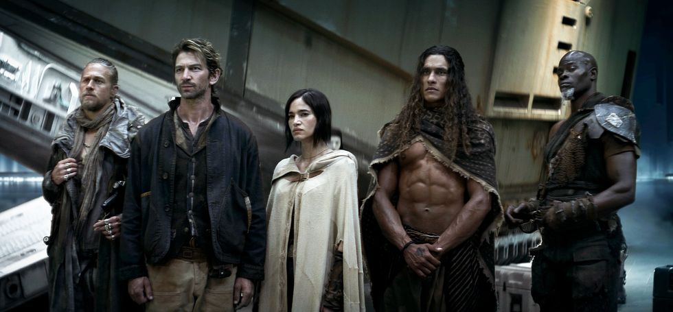 charlie hunnam, michiel huisman, sofia boutella, staz nair, djimon hounsou, lune rebelle