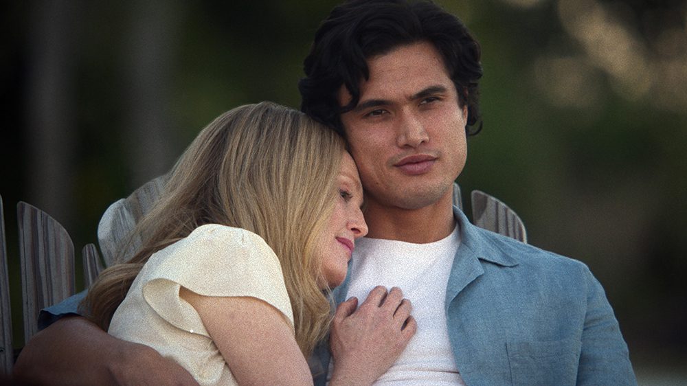 MAY DECEMBER, from left: Julianne Moore, Charles Melton, 2023.  © Netflix /Courtesy Everett Collection