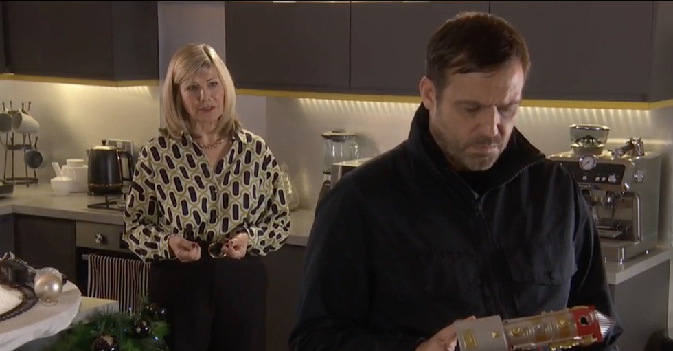 hollyoaks, norma, warren