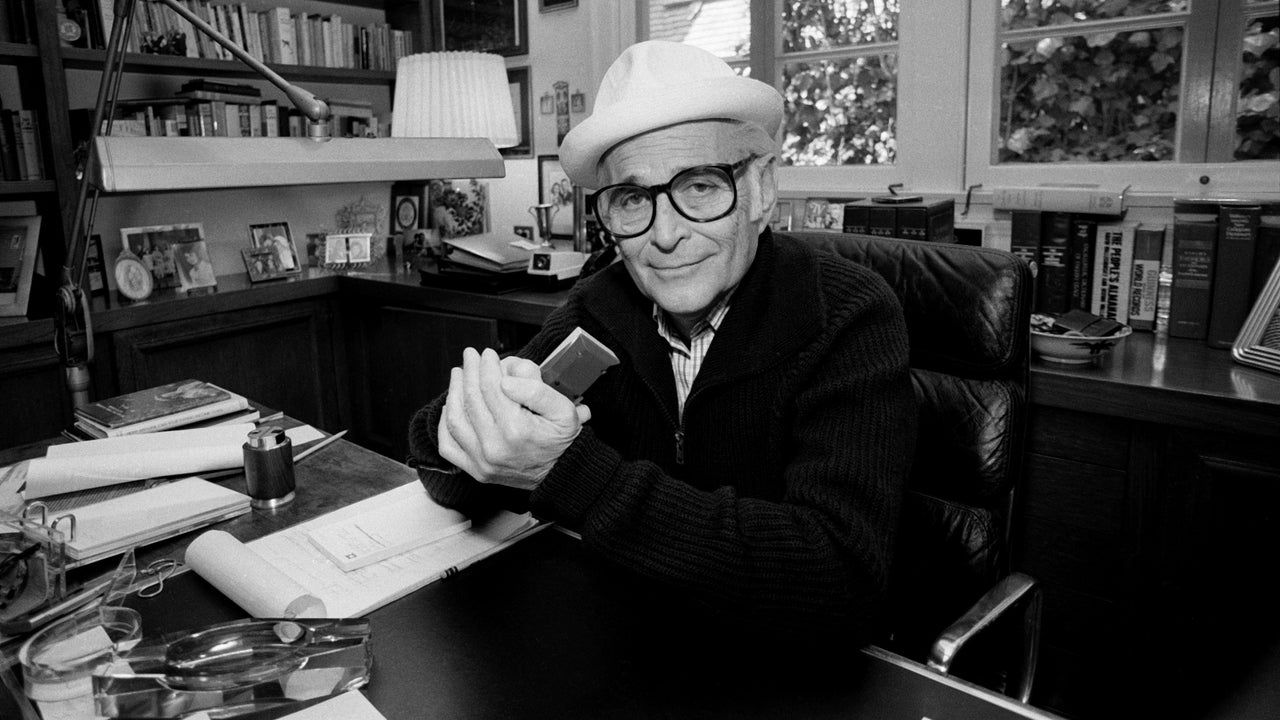 Hollywood se souvient de la légende de la télévision Norman Lear : « Merci de m'avoir élevé »
