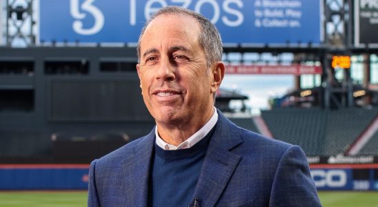 Jerry Seinfeld rencontre les familles des otages israéliens dans un conflit en cours