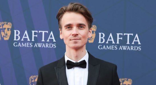 Joe Sugg de Strictly admet avoir acheté son sapin de Noël en juin