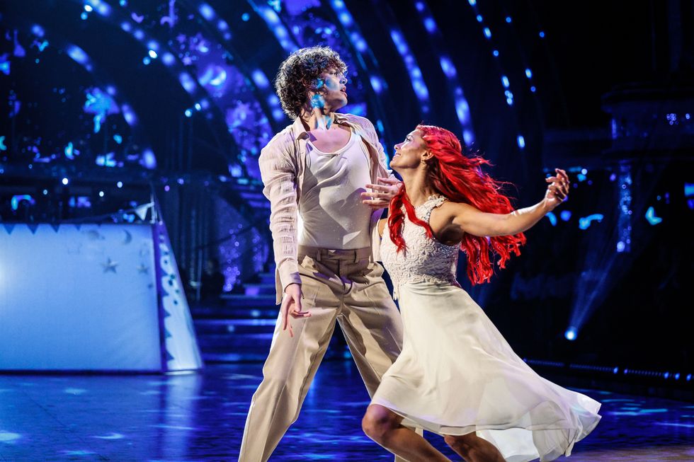 venez strictement danser en demi-finale avec Joe Sugg et Dianne Buswell