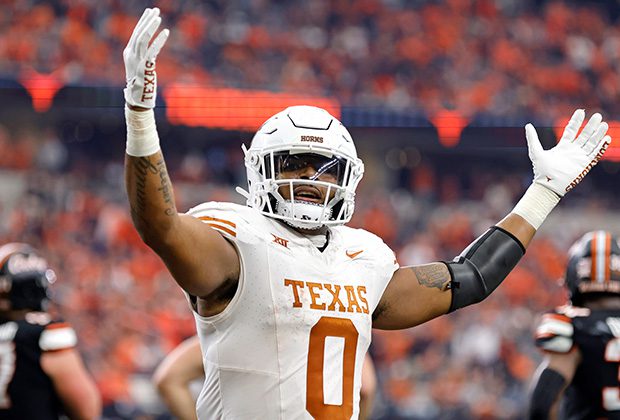 Match de football Texas contre Washington – TVLine