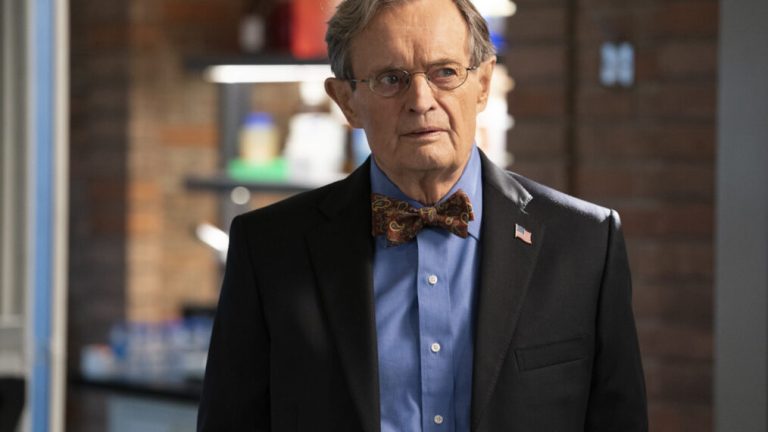 “Everything Starts Somewhere” – Flashbacks reveal the murder case that first introduced young Gibbs (Sean Harmon) to NCIS and his introduction to young, new-to-America Ducky (Adam Campbell), on the 400th episode of NCIS, Tuesday, Nov. 24 (8:00-9:00 PM, ET/PT) on the CBS Television Network. Pictured: David McCallum as Medical Examiner Dr. Donald 