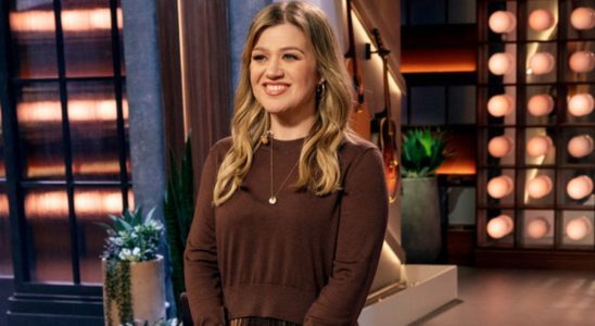 Kelly Clarkson on The Kelly Clarkson Show.