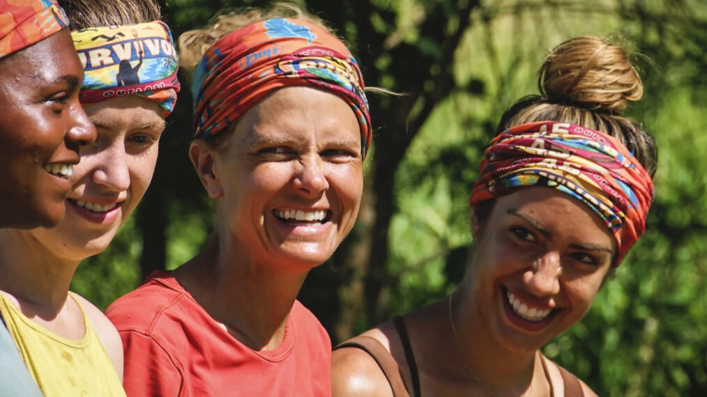 Emily Flippen, Julie Alley et Dee Valladares dans « Survivor » saison 45, épisode 9