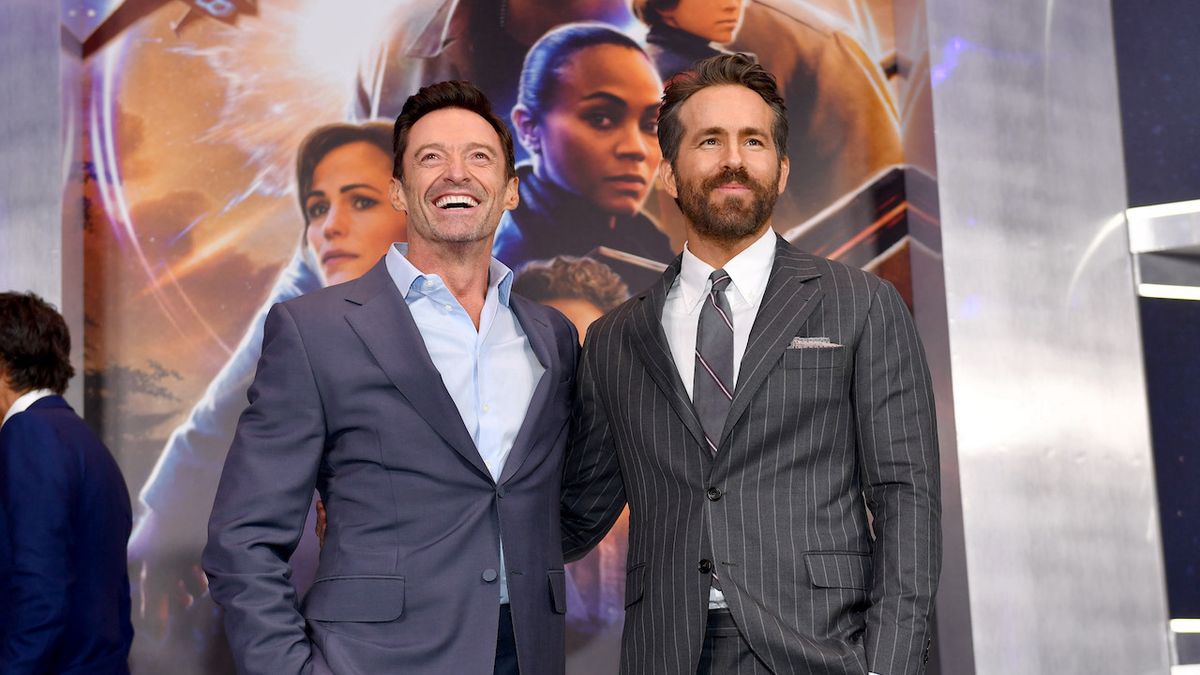 Ryan Reynolds répond aux fuites de Deadpool 3 et Hugh Jackman s'est faufilé dans une bonne blague
