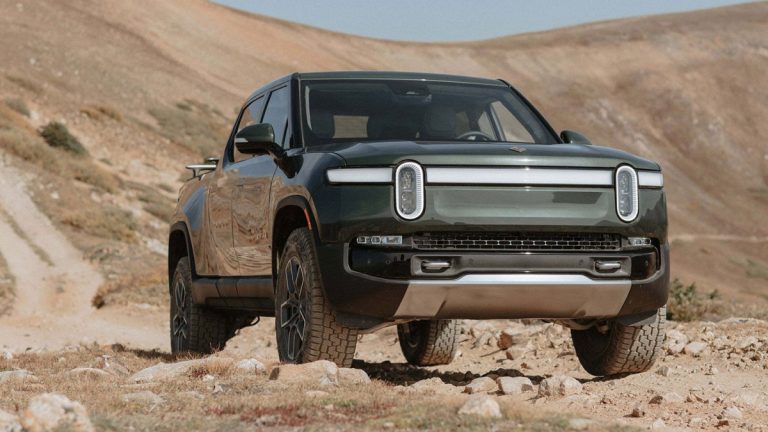 Les livraisons de Rivian chutent de 10 % au quatrième trimestre, soulevant des questions sur la demande