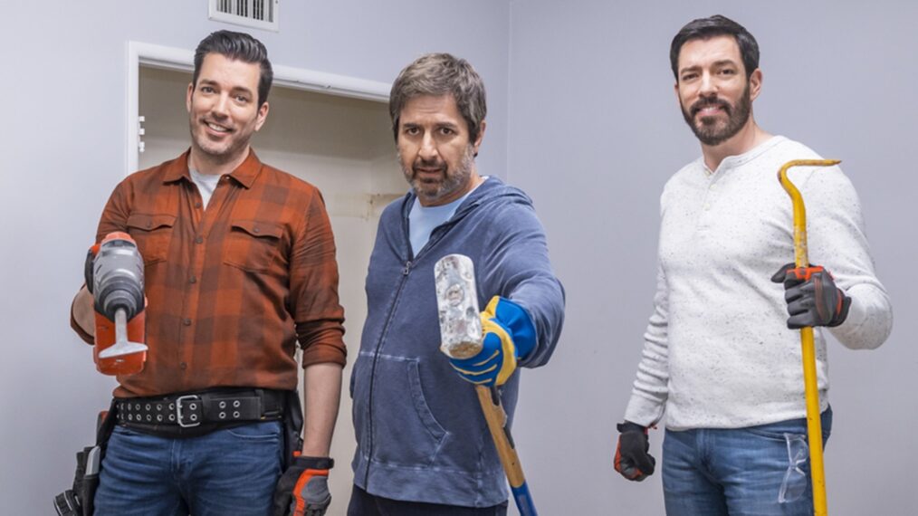 Drew et Jonathan Scott avec Ray Romano pour 