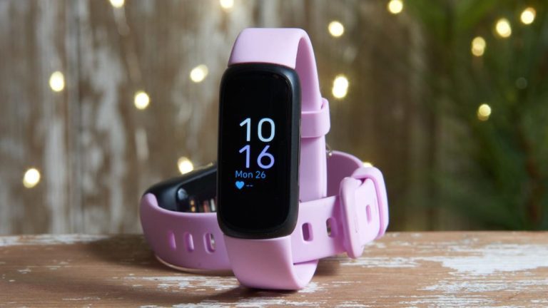 Le tracker de fitness Inspire 3 de Fitbit retombe à un plus bas historique de 70 $