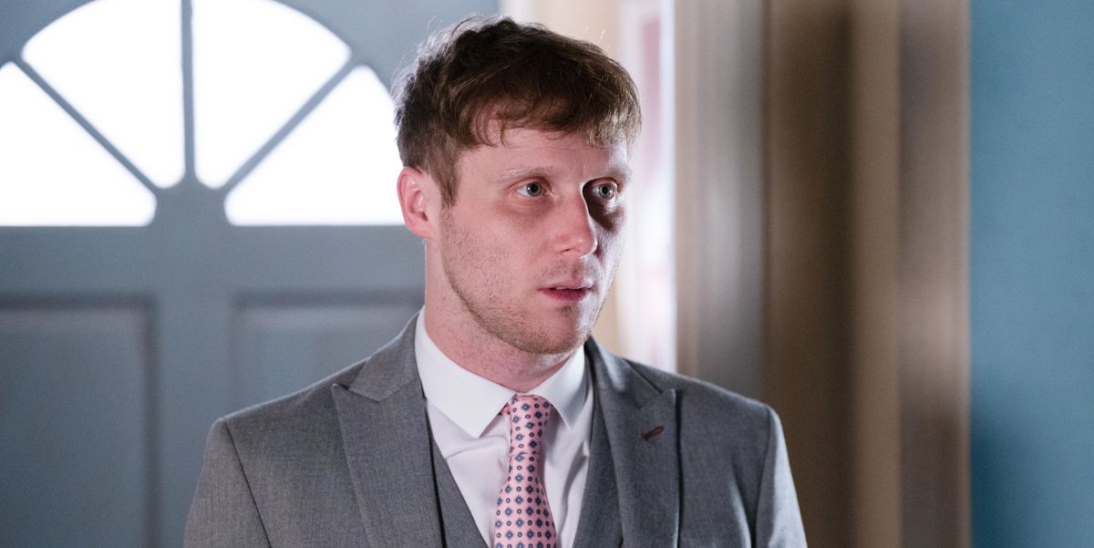 La star d'EastEnders, Jamie Borthwick, répond à la surprise de Noël de Jay Brown
