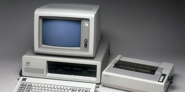 La version la plus ancienne connue du prédécesseur de MS-DOS a été découverte et téléchargée