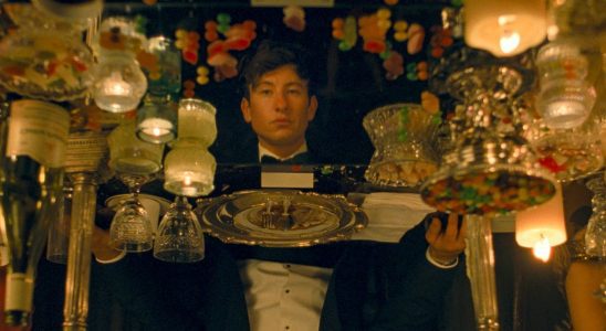 Barry Keoghan de Saltburn plaisante en disant qu'il possède 10 bougies d'eau de bain de Jacob Elordi