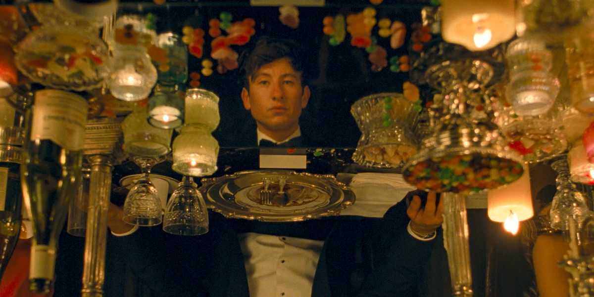 Barry Keoghan de Saltburn plaisante en disant qu'il possède 10 bougies d'eau de bain de Jacob Elordi
