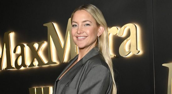 Kate Hudson dit qu'il est « difficile d'amener des stars de cinéma masculines à faire des comédies romantiques »