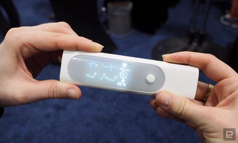 Le BeamO de Withings est un thermomètre, un ECG et un stéthoscope tout-en-un