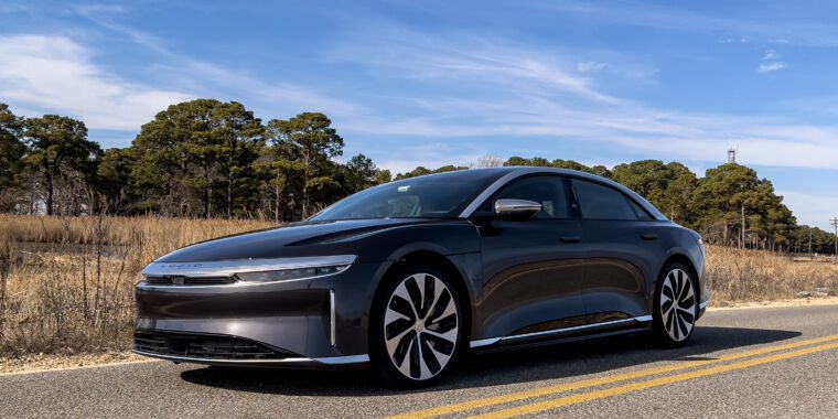 Lucid n’a livré que 6 001 berlines électriques en 2023