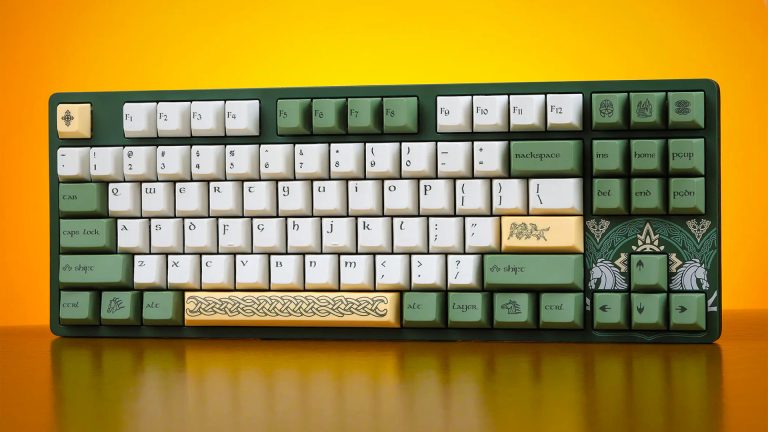 Je suis un grand fan de Tolkien et j'ai besoin de ce nouveau clavier de jeu Rohan
