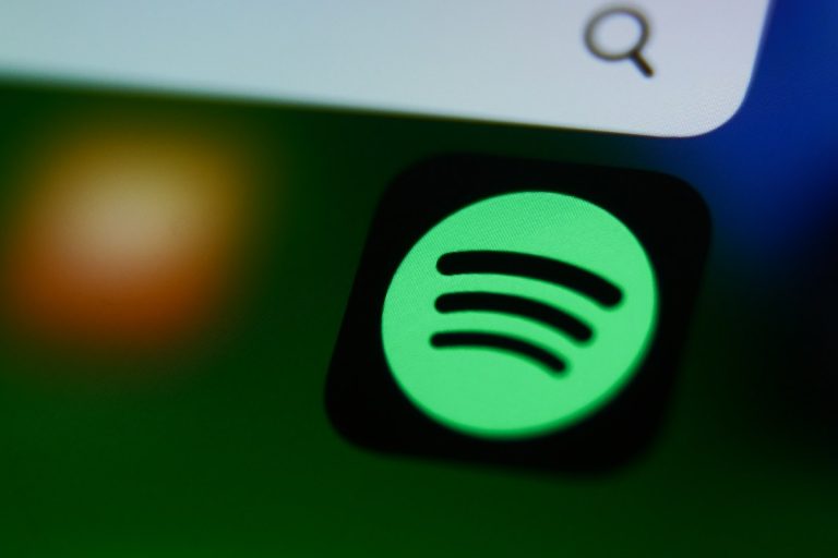 L’UE appelle à des lois pour imposer une plus grande transparence algorithmique sur les plateformes de streaming musical