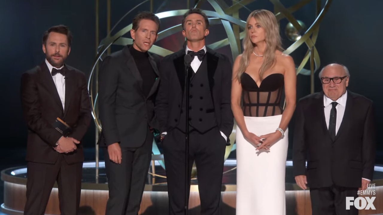 Les acteurs de It's Always Sunny se présentent aux Emmys 2023