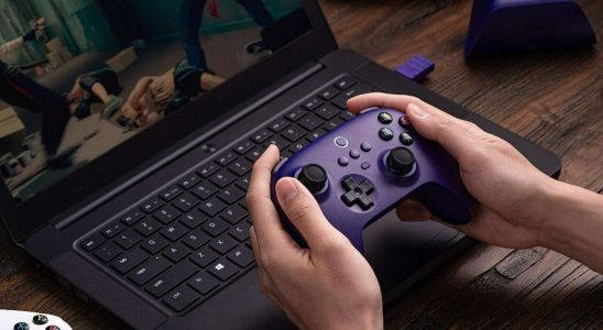 Le contrôleur PC et Steam Deck de 8BitDo est désormais doté de bâtons sans dérive