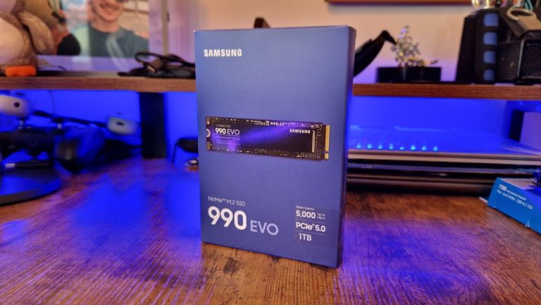 Le SSD de première génération de Samsung est plus lent que la plupart des SSD PS5, mais cela pourrait convenir