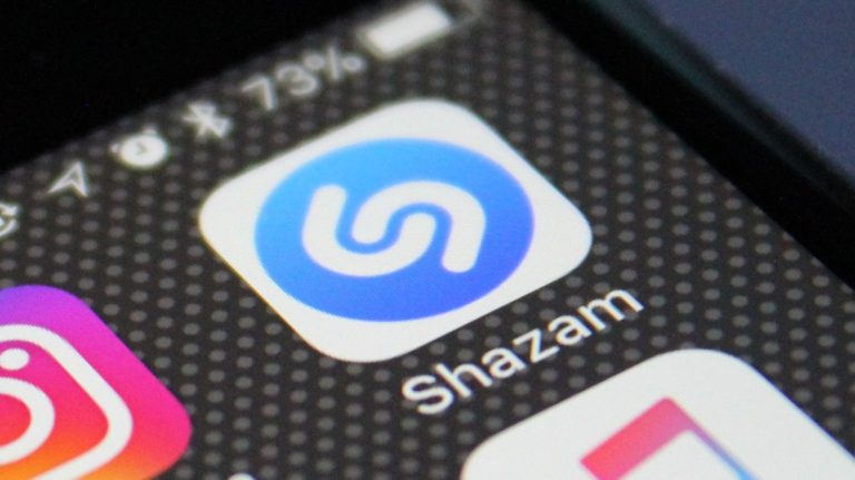 Shazam vous permet désormais d’identifier la musique dans les applications tout en portant des écouteurs