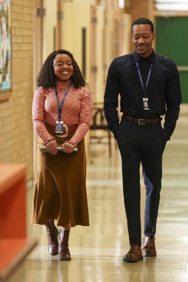 Quinta Brunson et Tyler James Williams dans le rôle de Janine et Gregory dans « Abbott Elementary »