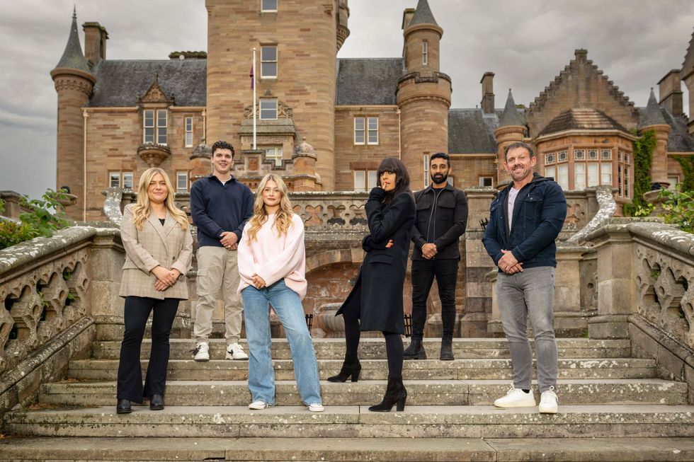 evie, harry, mollie, claudia winkleman, jaz, andrew, les traîtres finalistes de la saison 2