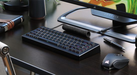 Le nouveau clavier de jeu Drop CSTM65 montre que plus grand n'est pas toujours mieux