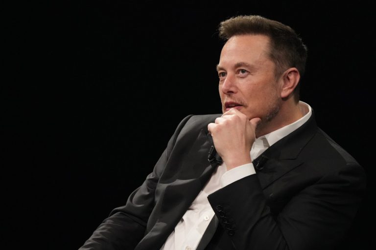 L’accord salarial de 56 milliards de dollars d’Elon Musk avec Tesla est injuste, selon un juge