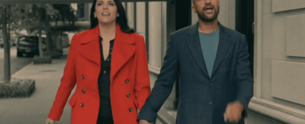 Cecily Strong and Keegan-Michael Key in Schmigadoon.