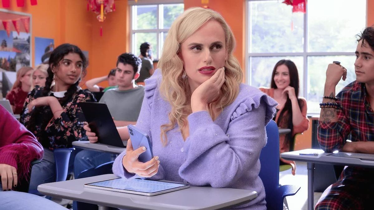 Rebel Wilson back to school in Senior Year