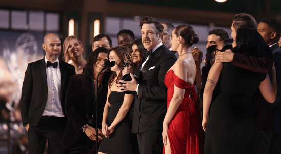 Jason Sudeikis and cast and crew accept the Outstanding Comedy Series award for