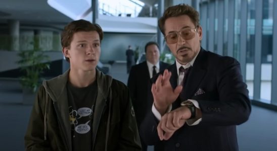 Découvrez le doux moment où Tom Holland et Robert Downey Jr. se sont réunis avant sa victoire à Oppenheimer