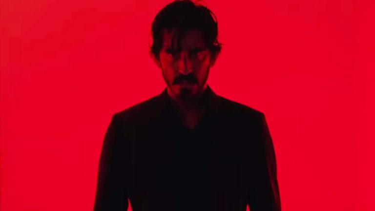 Dev Patel obtient son propre John Wick dans la bande-annonce de Monkey Man et cela a l'air incroyable
